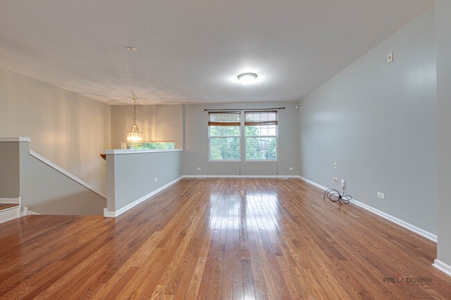 Building Photo - 496 Belvedere Ln