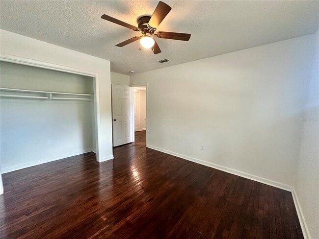 Building Photo - 5104 Londonderry Blvd