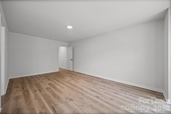 Building Photo - 1093 Chicory Trce