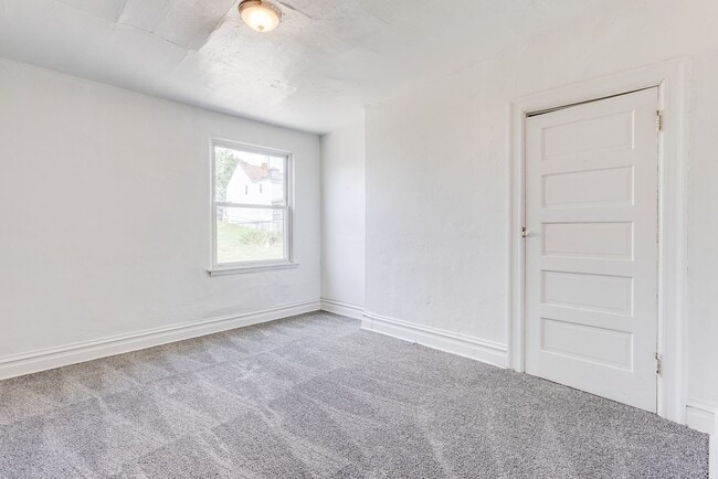 Building Photo - 610 Ceres Wy