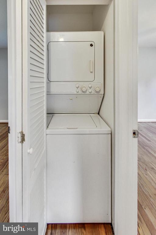 Building Photo - 6641 Barrett Rd