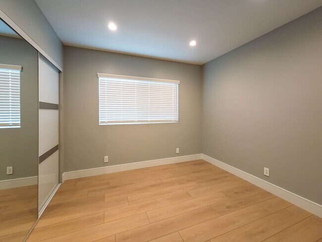 Building Photo - 6454 Gentry Ave