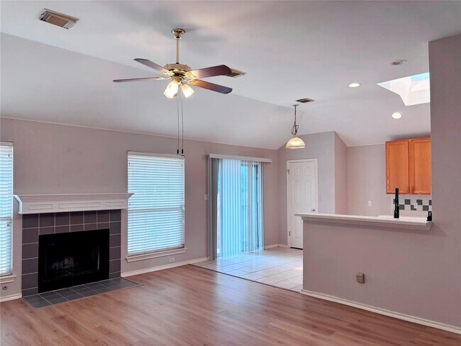 Building Photo - 14901 Sand Dollar Ct
