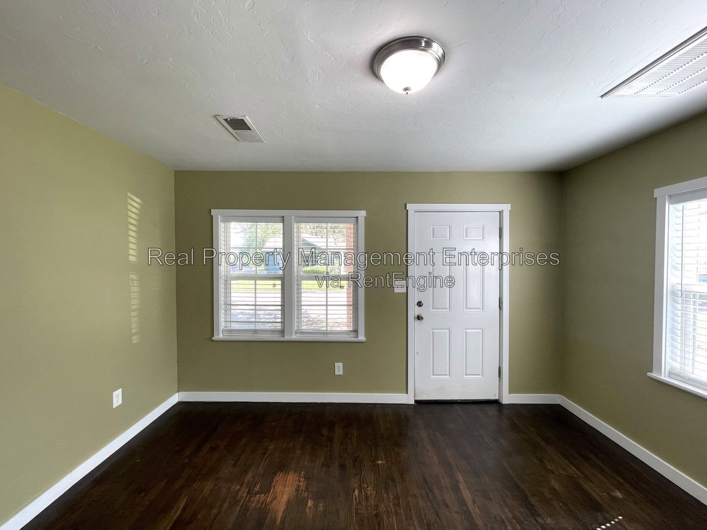 Building Photo - 1505 NW 46th St