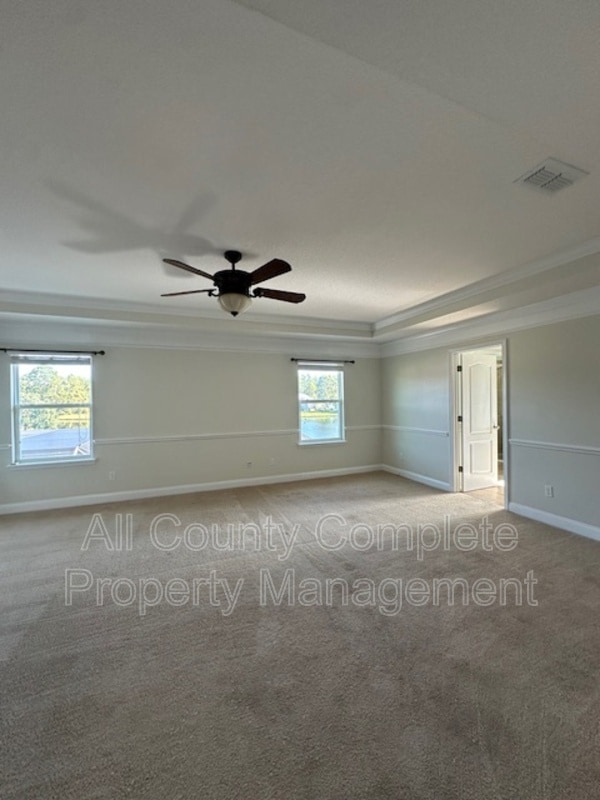 Building Photo - 738 W Kings College Dr