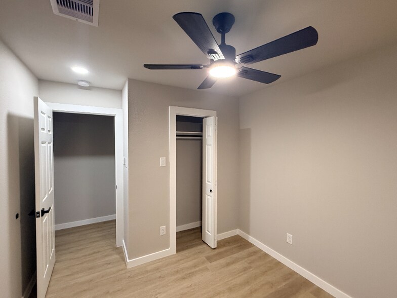 Building Photo - 1519 McKee St