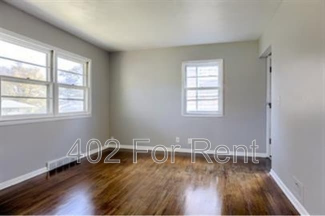 Building Photo - 5120 N 48th St