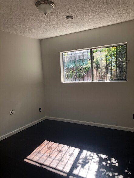 Building Photo - 2214 Griffin Avenue