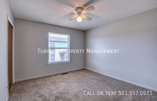 Building Photo - 1821 Sanford Dr