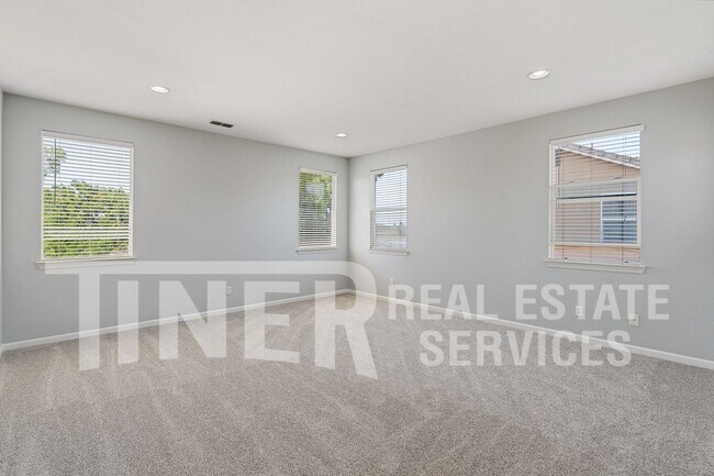 Building Photo - 8287 Lauffer Way