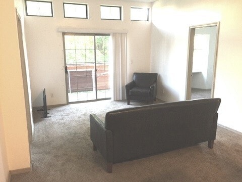 Interior Photo - 1002 S 2nd St