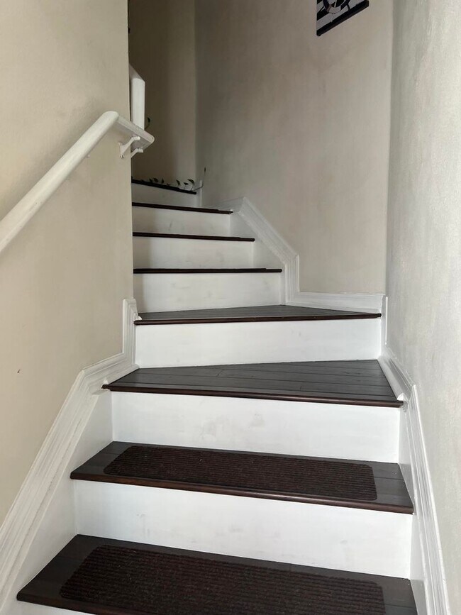 Building Photo - 9013 Moonlit Meadows Loop