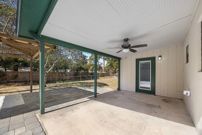 Building Photo - 435 Argyle Ct