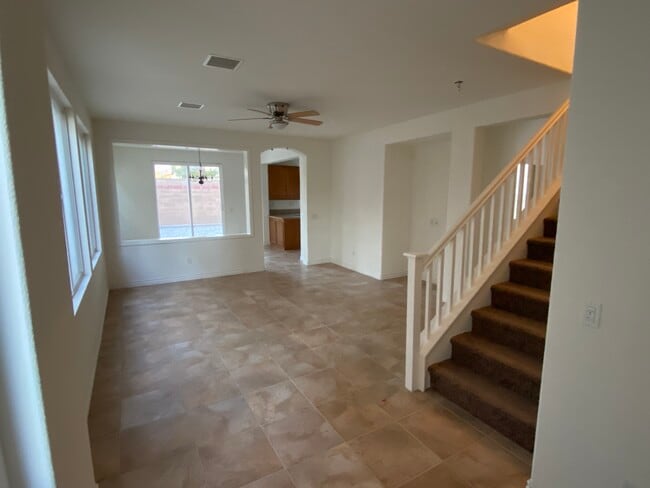 Building Photo - 1648 Rigel St