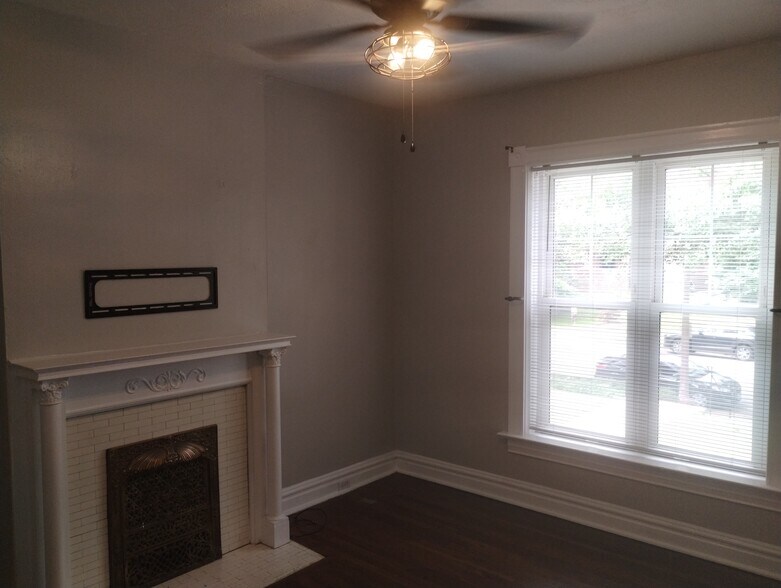 Building Photo - 4354 Laclede Ave