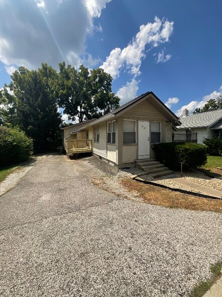 Building Photo - 416 E Hillside Dr
