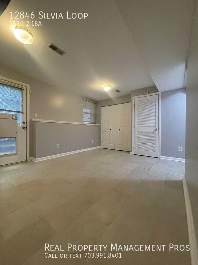 Building Photo - 12846 Silvia Loop