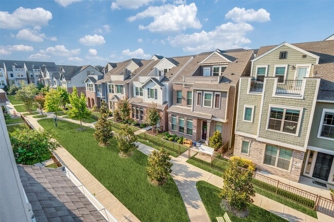 Building Photo - 1053 Manacor Ln