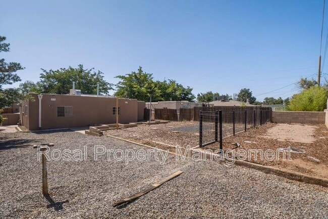 Building Photo - 1332 Boatright Dr NE