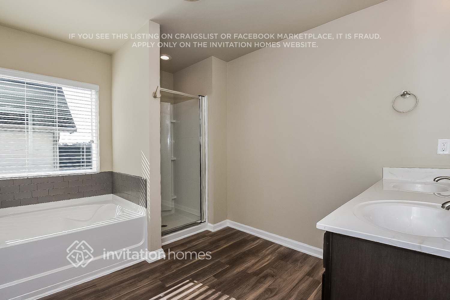 Building Photo - 657 Sunflower Dr