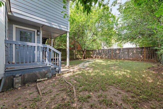 Building Photo - 4612 Bennett Ave