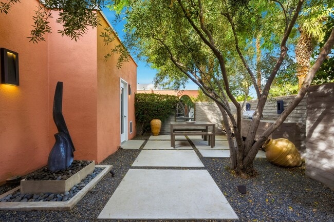 Building Photo - 47125 El Menara Cir