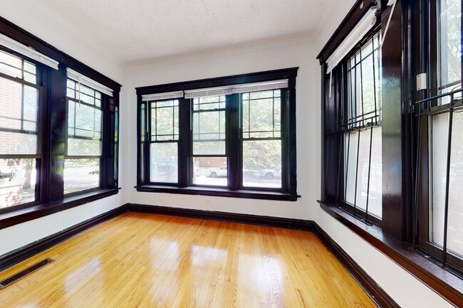 Floorplan - 5452 S. Ellis Avenue