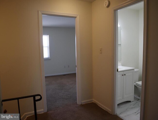 Building Photo - 707 Shiloh St