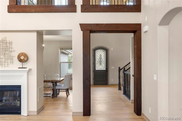 Building Photo - 15252 W Warren Dr