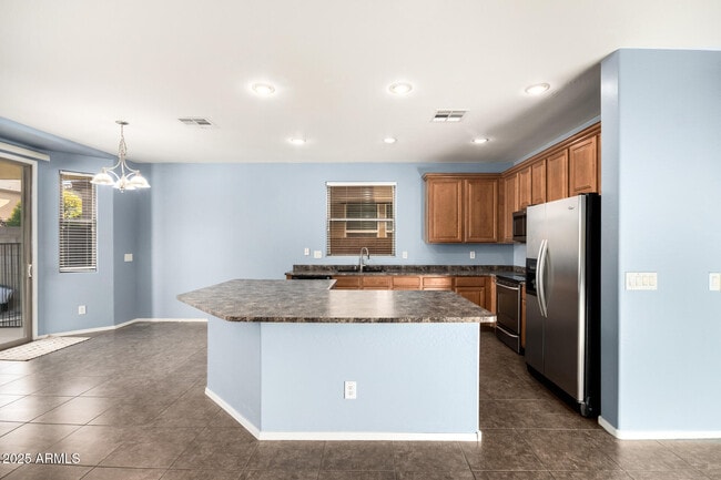 Building Photo - 7842 W Andrea Dr