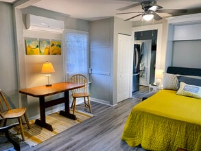 Building Photo - 2716 18th St N