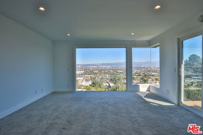 Building Photo - 4547 Don Milagro Dr