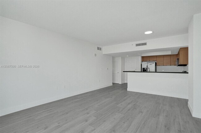Building Photo - 140 S Dixie Hwy