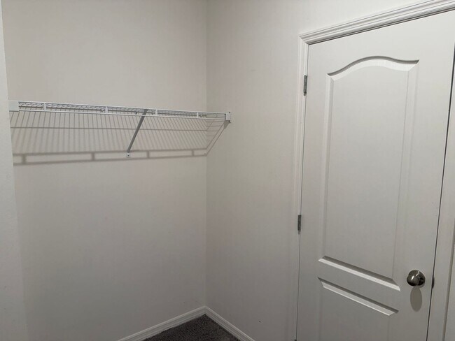 Building Photo - Terrifically Maintained Rental Home in Leesburg!