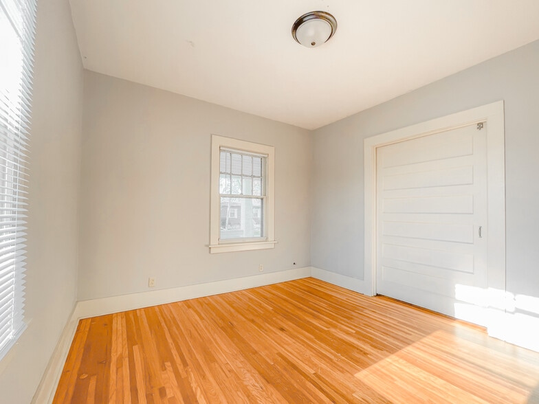 Building Photo - 1445 Plum St
