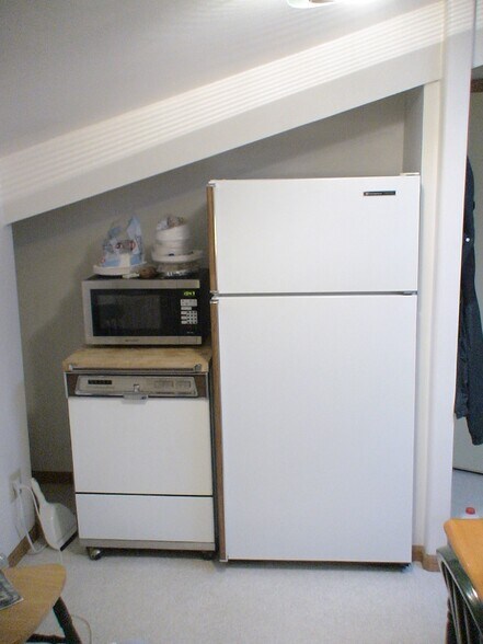 Building Photo - 7918 E 500N Rd