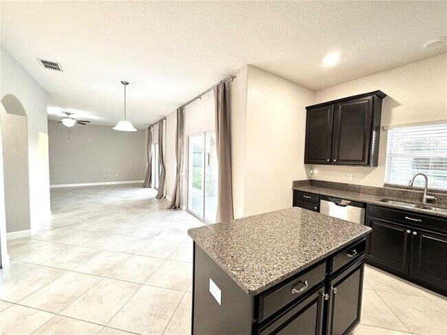 Building Photo - 11523 Peru Springs Pl