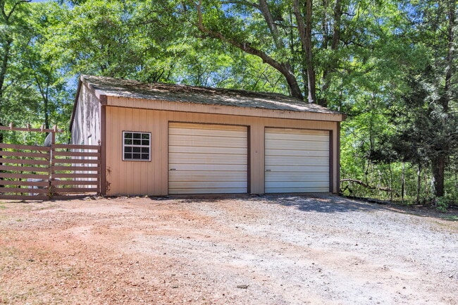 Building Photo - 234 Mill Pond Rd
