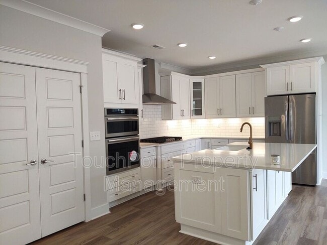 Building Photo - 4013 Belle Landing Rd