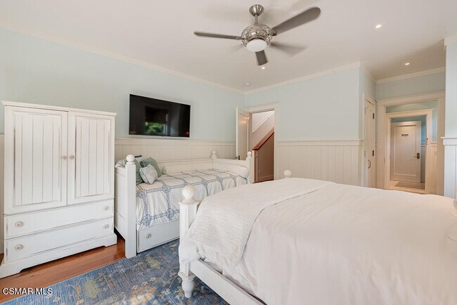 Building Photo - 33410 CA-1