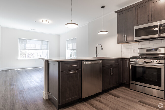 Kitchen - Maplewood Lofts