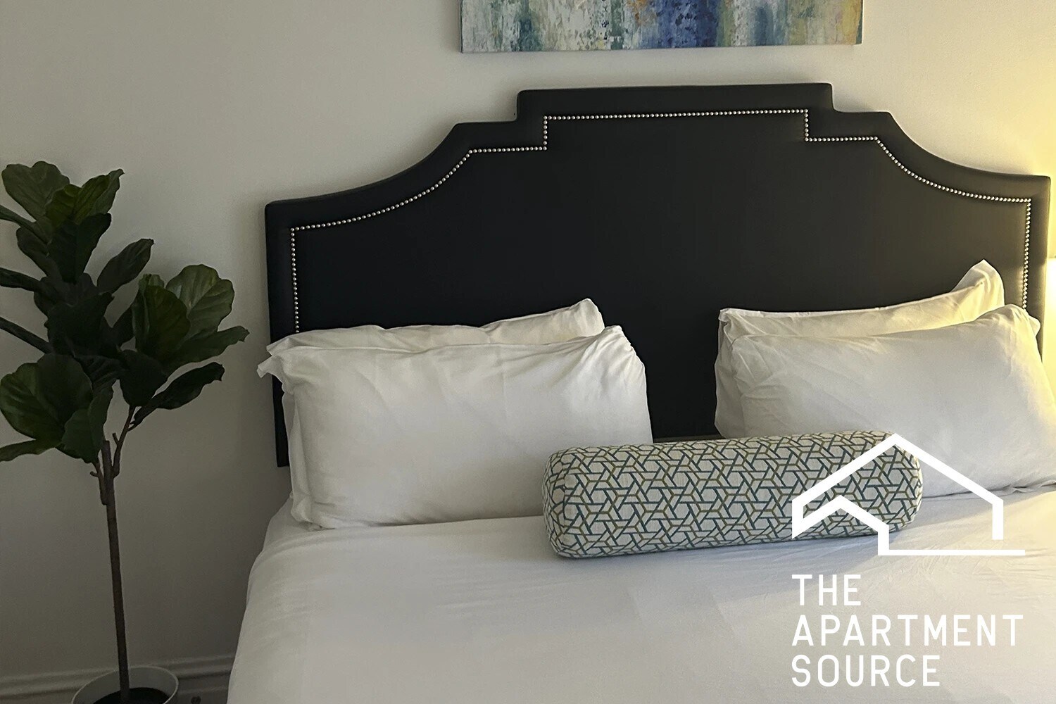 Building Photo - 1911 W Larchmont Ave