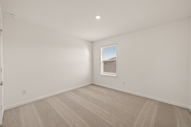 Building Photo - 21926 Sam Raburn Dr