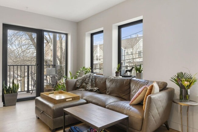 Building Photo - Fully Furnished 2BR condo for rent