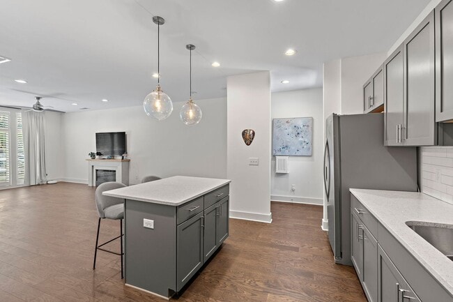 Building Photo - Edgehill Villages Townhomes