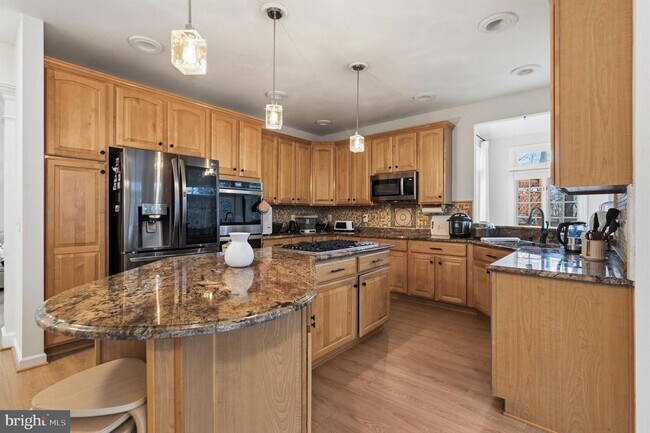 Building Photo - 4924 Berkshire Woods Dr