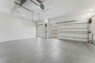 Building Photo - 2941 37th Ave NE