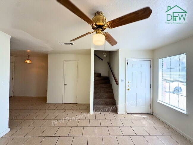 Building Photo - 2-Bed, 1.5-Bath Townhome in Celina ISD - W/D Connections