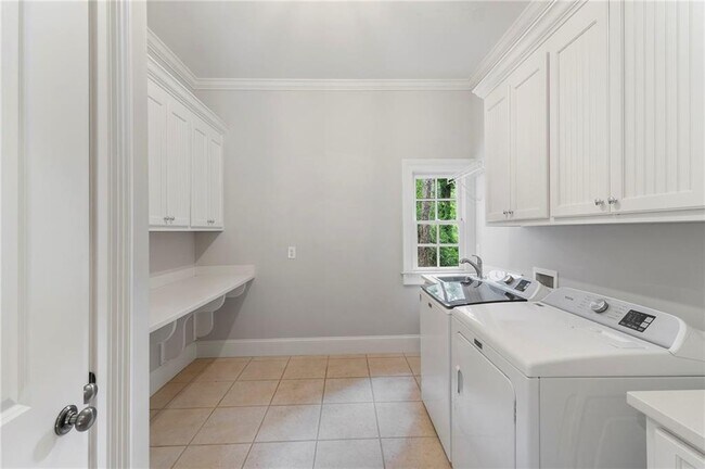 Building Photo - 4475 Harris Trail NW