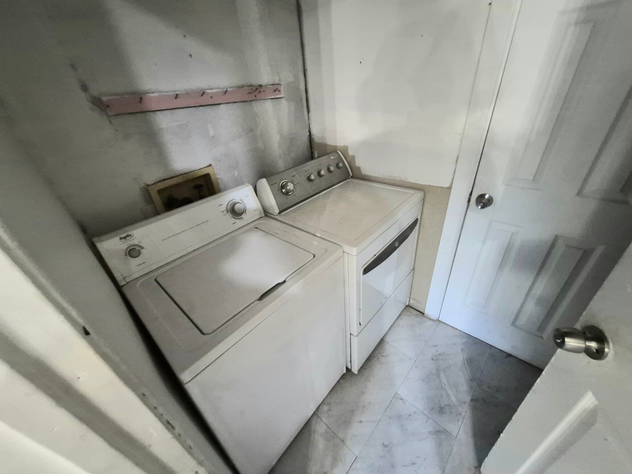 Building Photo - 1533 Bosque Dr